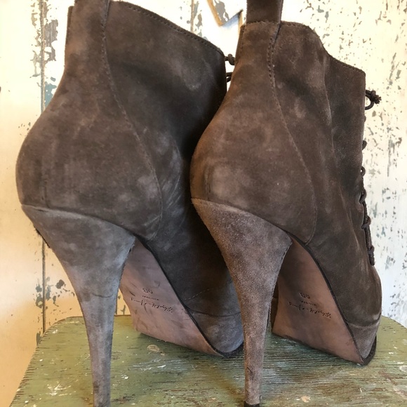 Elizabeth and James women's Suede Platform Booties Sz 9/39 - Picture 2 of 8